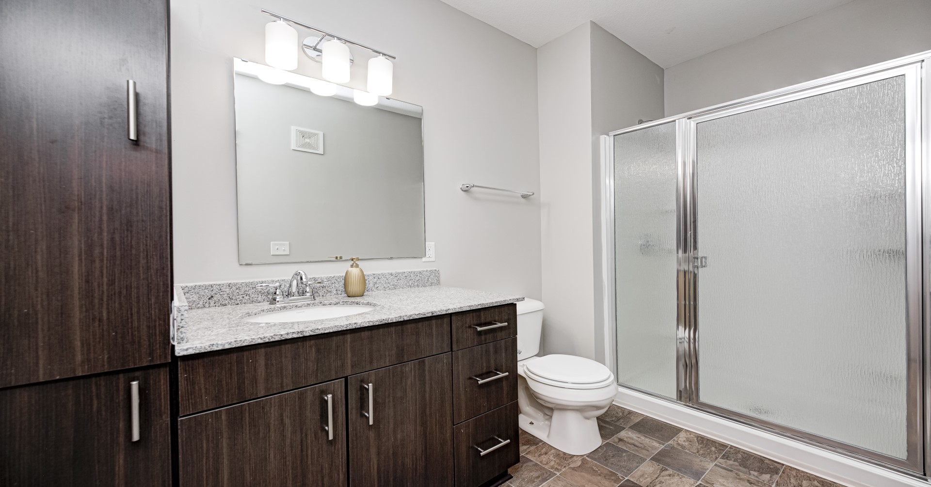 City Flats at Walnut Bathroom